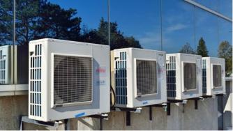 Отоплението с климатик е два пъти по-евтино от парното