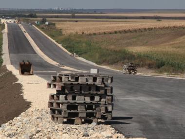 Недостроената „Хемус“ трябва да се проектира наново