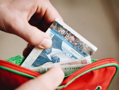 Социалната политика – парите следват големите групи