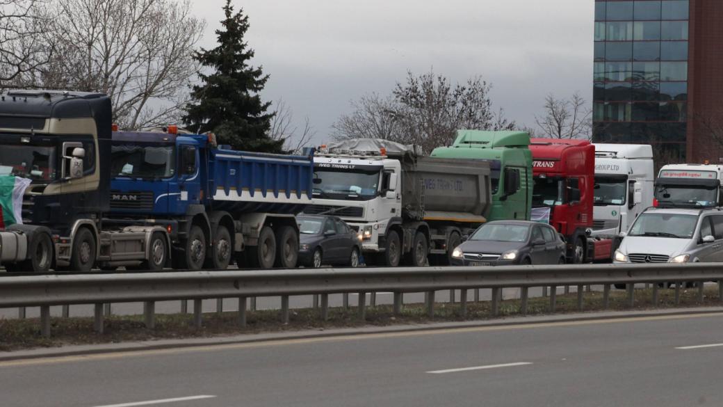 Тотално сгрешената тол система предстои да поскъпне