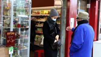 Слабата ваксинация праща българската икономика на дъното в Европа