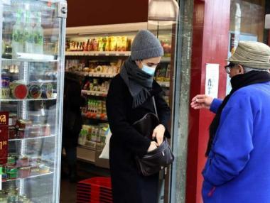 Слабата ваксинация праща българската икономика на дъното в Европа