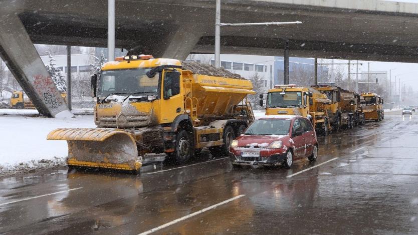 Комитова: Няма риск пътищата да останат непочистени тази зима
