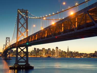 Лудата надпревара за 3 трилиона на хай-тек гигантите