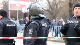 Полицаите отново обмислят протести заради заплатите