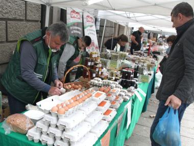 Ефектът на „по-леката торбичка“ застрашава българските потребители