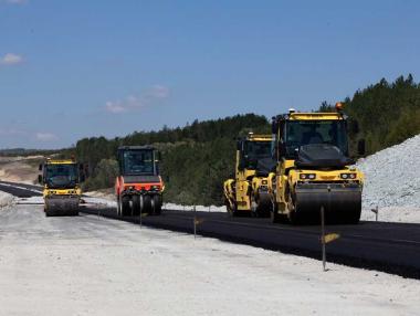 Държавата ще вдигне цените по действащите договори на строителите