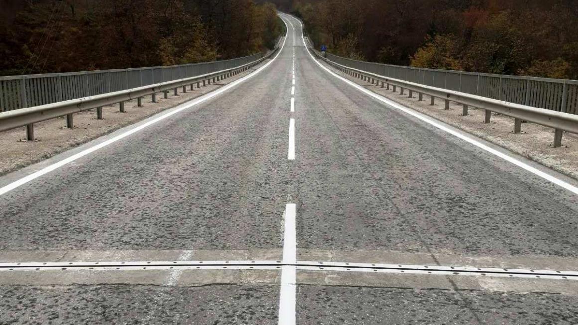 Галерия :: Снимка 0 :: Ремонтът на 22 км от Прохода на Републиката завърши}