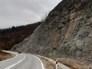 Ремонтът на 22 км от Прохода на Републиката завърши