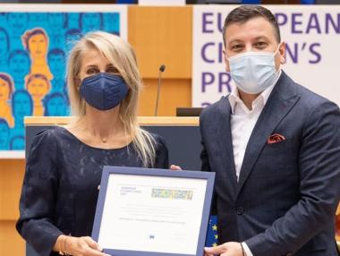 Боян Томов получи награда от ЕП за проекта ТhеМауоr.ЕU