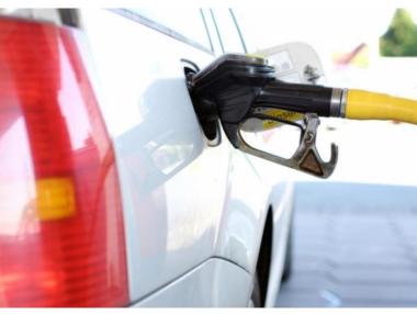 Унгария въведе таван на цените на горивата от днес