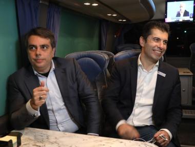 „Продължаваме промяната“ води и при 61% преброени протоколи