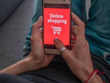 НАП напомня на онлайн продавачите да се регистрират