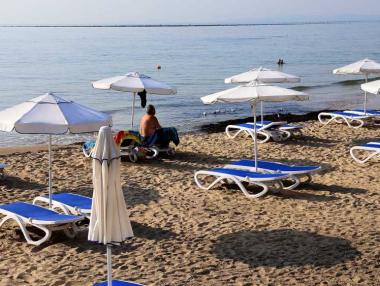 Летният сезон дръпна назад българската икономика