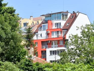 Имотните сделки са скочили с 19% в разгара на лятото