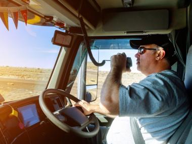 Командировъчните за шофьорите на тирове и автобуси скачат значително