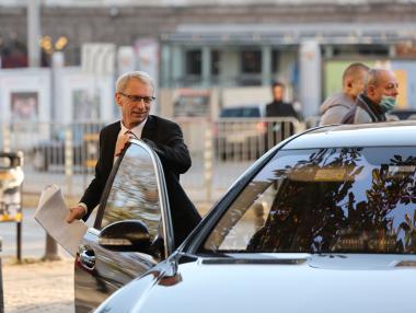 МОН ще преведе на здравното министерство 12.8 млн. лв. за тестове