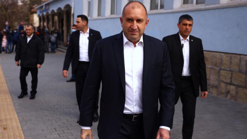 Радев: Българите избраха да скъсат с корупцията и беззаконието