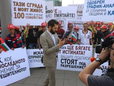 Строителството на „Златен век“ може да продължи