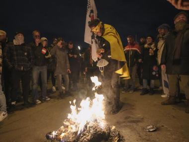 Безредици и протести заляха Европа заради новите COVID мерки (видео)