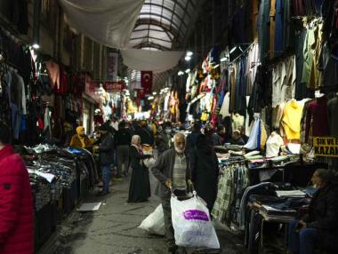 Ердоган потопи с още 14% турската лира