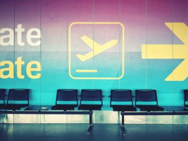 Европа и Азия се затварят заради новия COVID вариант