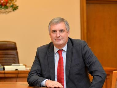 На този етап преговарящите пишат писма до Дядо Коледа