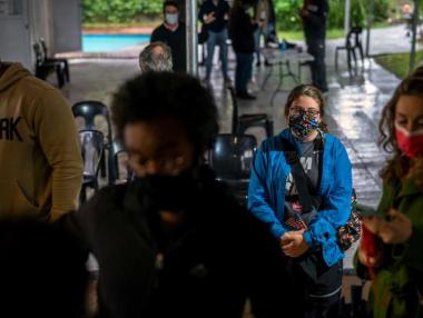 Нидерландия потвърди за дузина случаи на новия COVID вариант