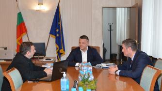 След кризата с „Вера Су“: държавата ще купува спасителен кораб