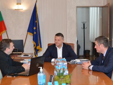 След кризата с „Вера Су“: държавата ще купува спасителен кораб