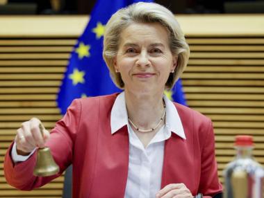 ЕК призова за масови бустерни дози заради Омикрон