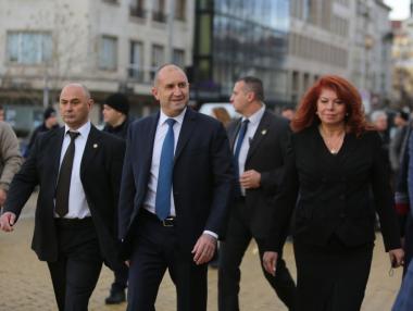 Румен Радев: Обществото каза „не“ на превзетата държава