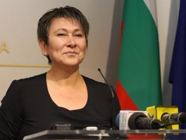 Везиева освободи трима от директорите в ДКК