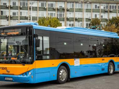 10 нови електробуса обслужват линии в София (галерия)