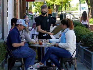 И след корекцията България изостава по икономически растеж (инфографика)