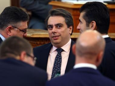 Бройката на вицепремиерите постепенно нараства