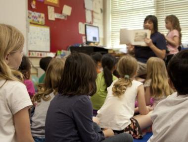 МОН отпусна над 14 млн. лв. за неделните училища в чужбина