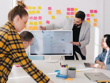 „Хибридният парадокс“ и защо 39% от служителите са готови да напуснат