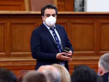 Асен Василев има два месеца да оправи Плана за възстановяване