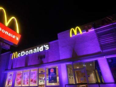 McDonald`s откри първия си ресторант с нулеви въглеродни емисии
