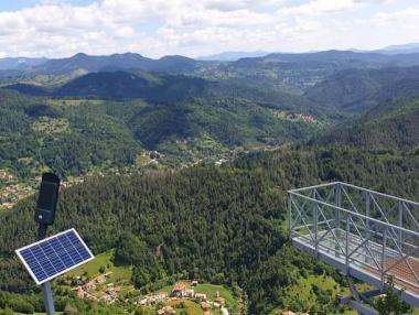 Панорамна площадка в Родопите привлича туристи като магнит