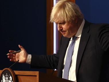 Повечето британци искат оставката на Борис Джонсън