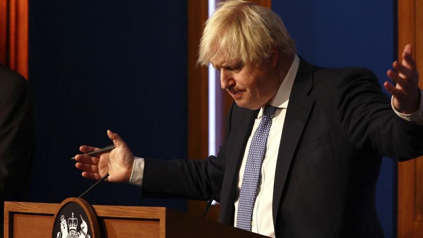 Повечето британци искат оставката на Борис Джонсън