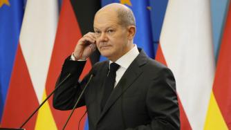 Шолц обещава да защити Украйна от „Северен поток 2“