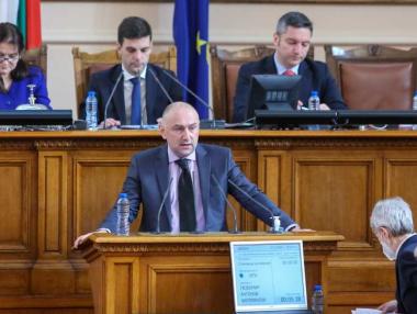 Депутатите удължиха с една година ДДС отстъпките на ГЕРБ