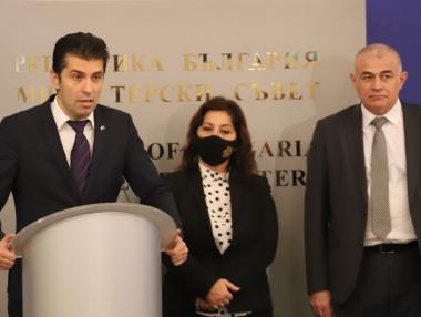 Петков обеща 75 лв. ваксинационна добавка към пенсията за всеки над 65 години