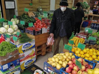 Цените на основни храни, плодове и зеленчуци скачат