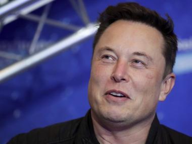 Мъск продаде още акции на Tesla за $1 млрд.