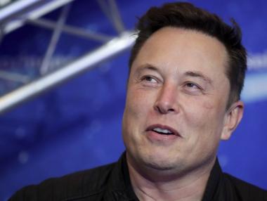 Мъск отхвърли обвиненията, че превзема Космоса