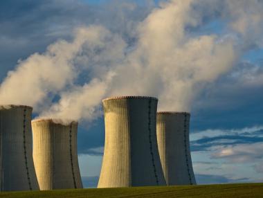 Германия изключва 3 от шестте си атомни електроцентрали